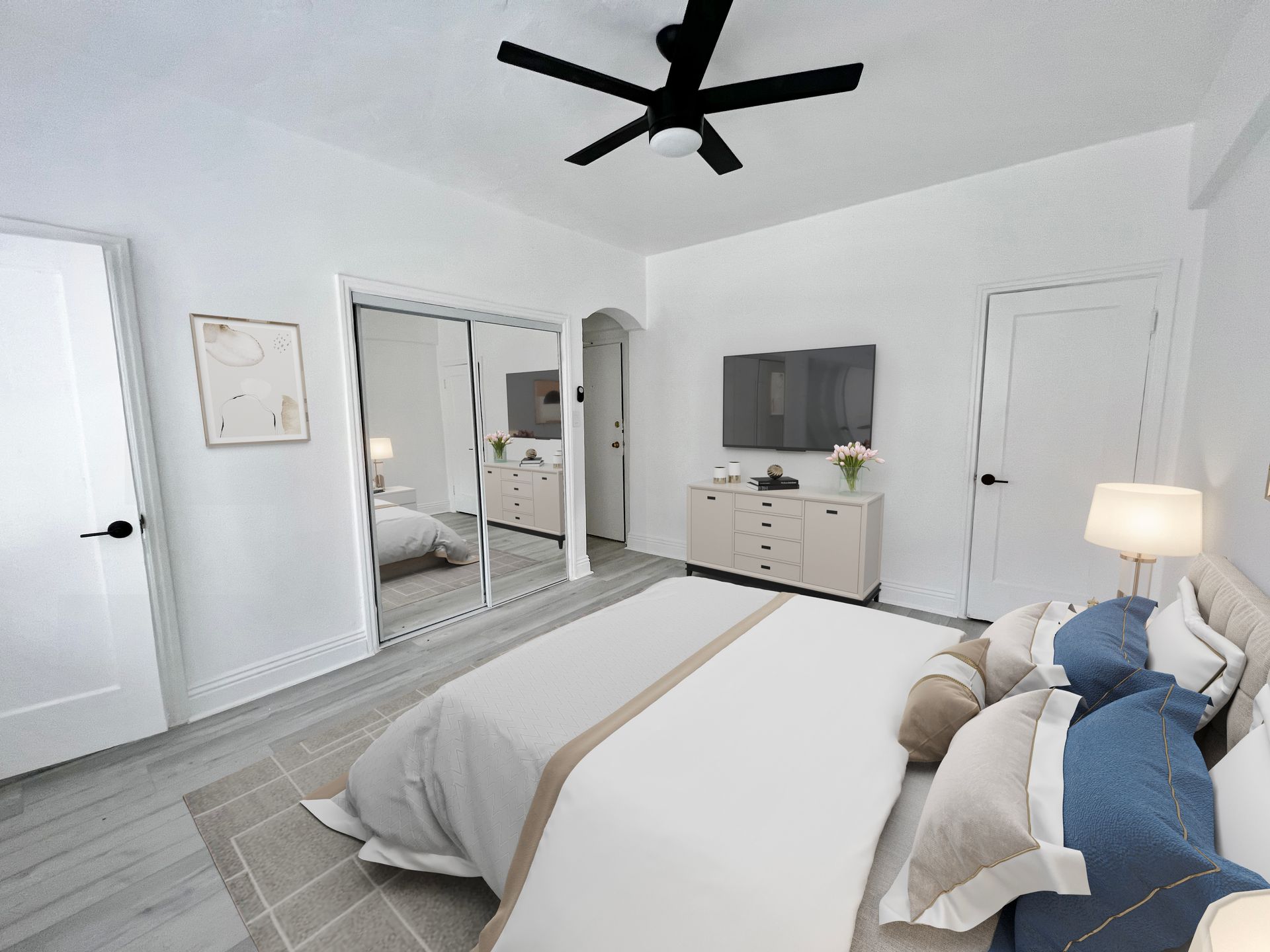 Los Angeles Apartment: 3471 W 5th St