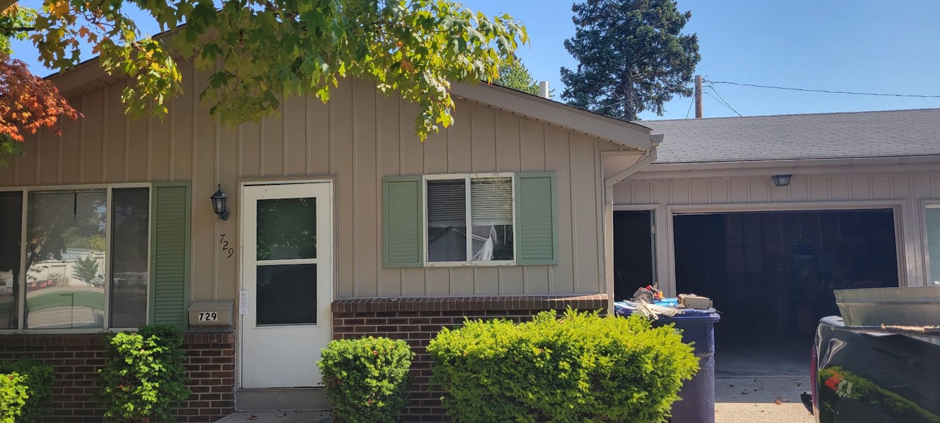 729 Ottawa Ave