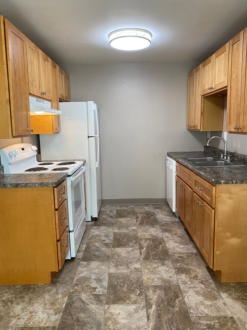 West Richland Apartment: 531 S. 38th Ave
