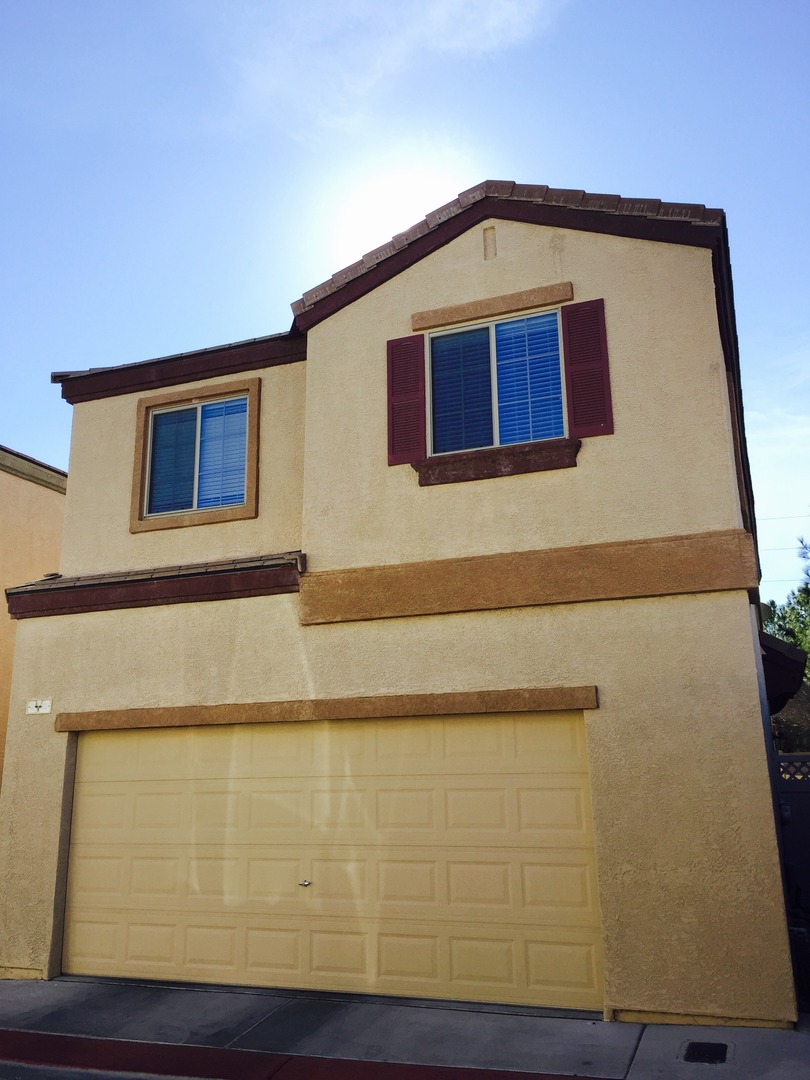 N Las Vegas House: 743 Tree Vista