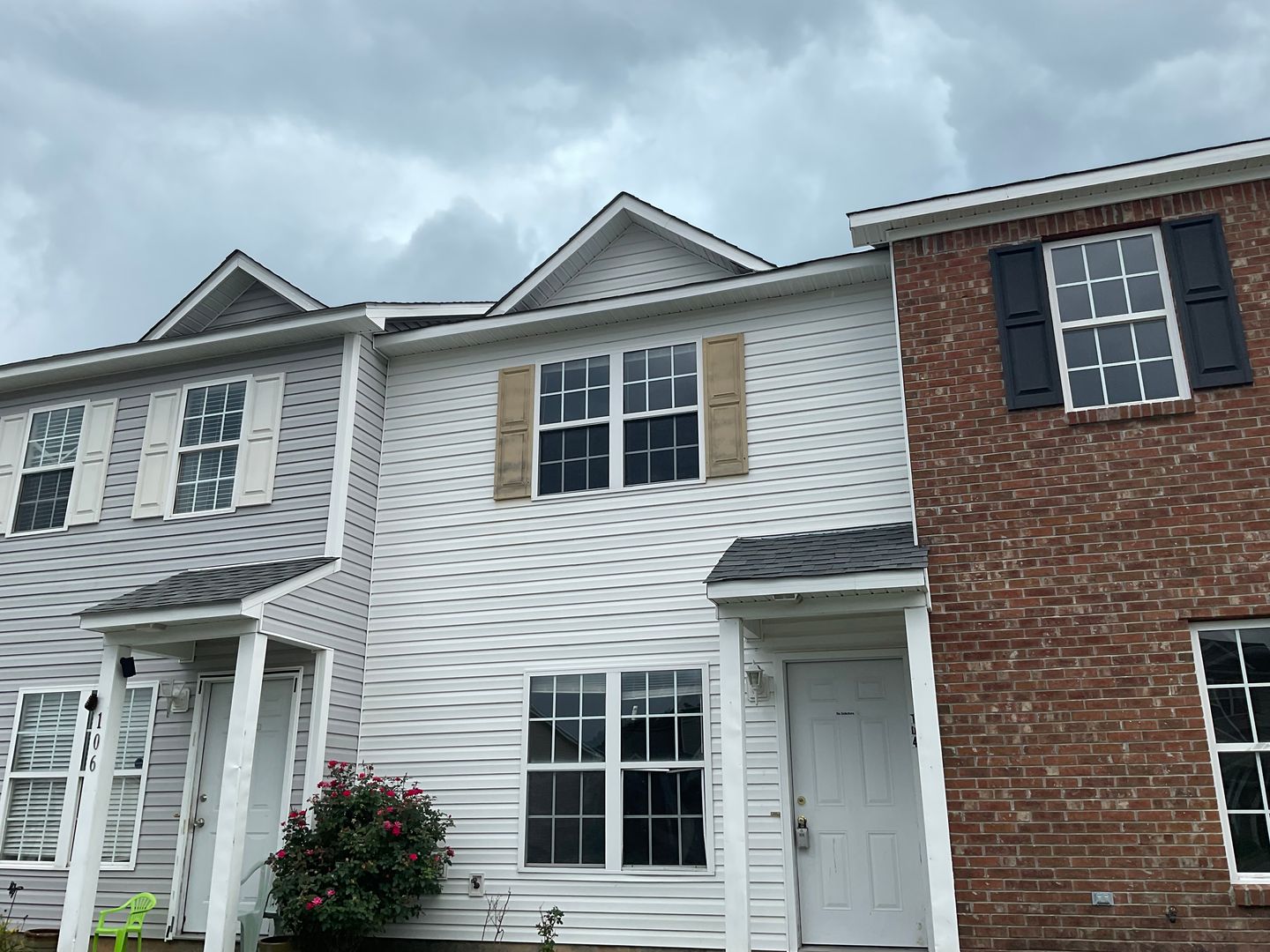 Jacksonville House: 104 Pinegrove Court