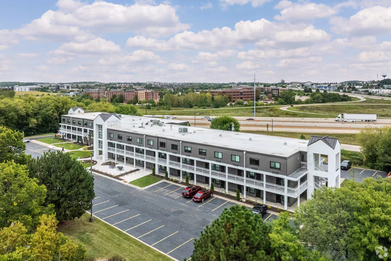 Madison Apartment: 4757 Hayes Road