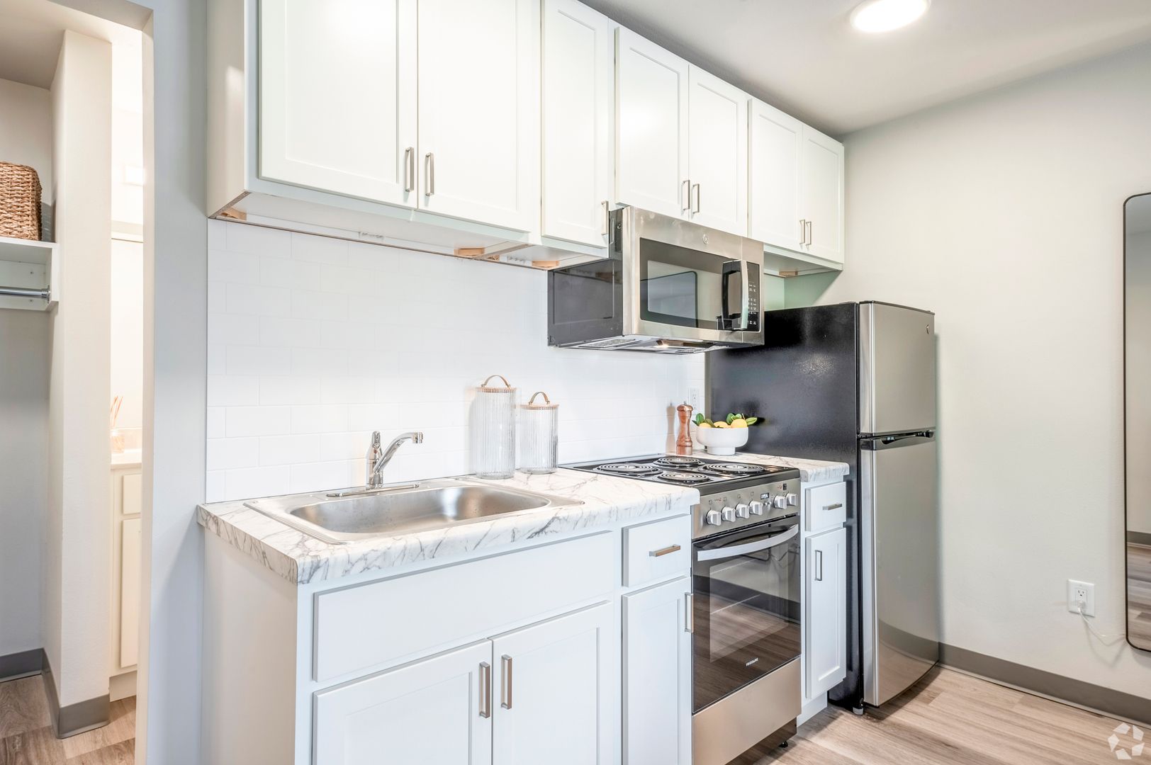 Madison Apartment: 4757 Hayes Road