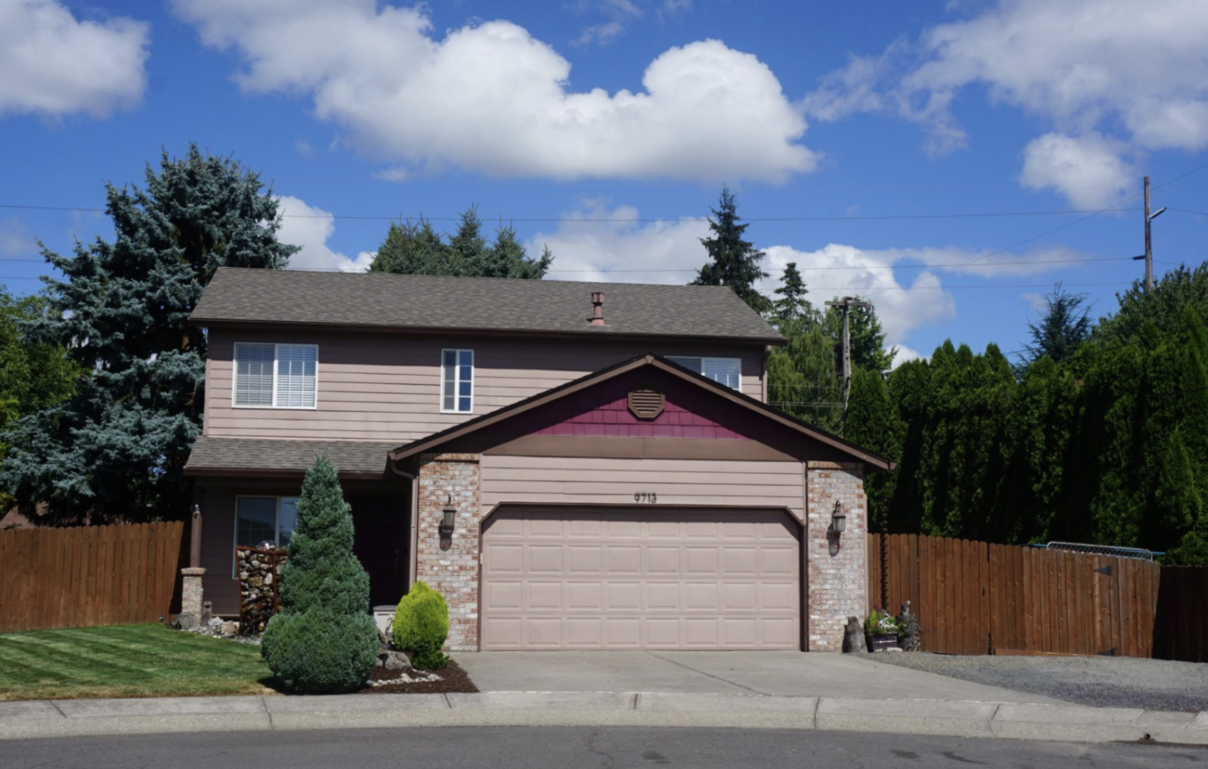 Vancouver House: 9713 NW 26th Ct
