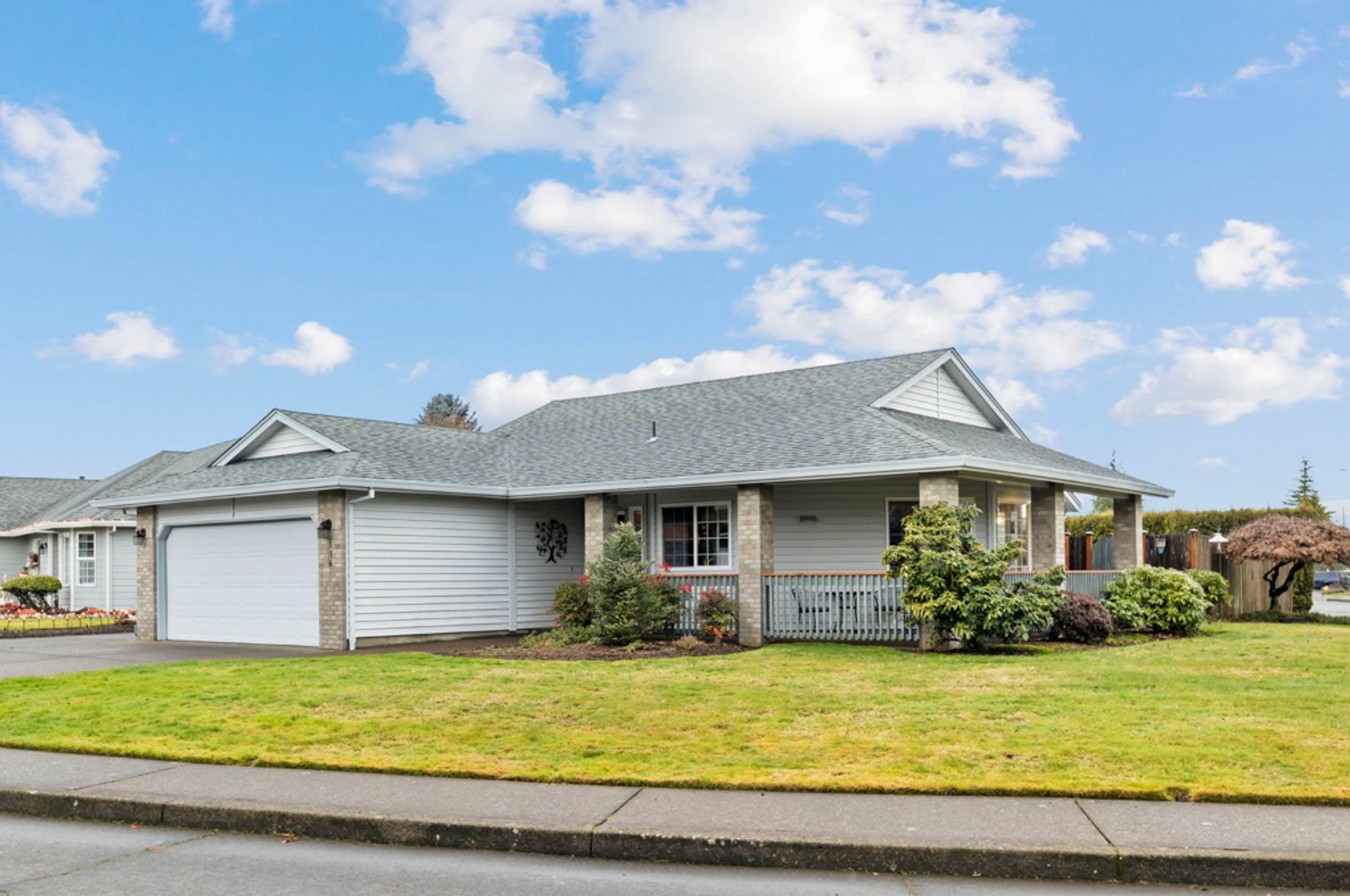 Vancouver House: 516 NE 135th St