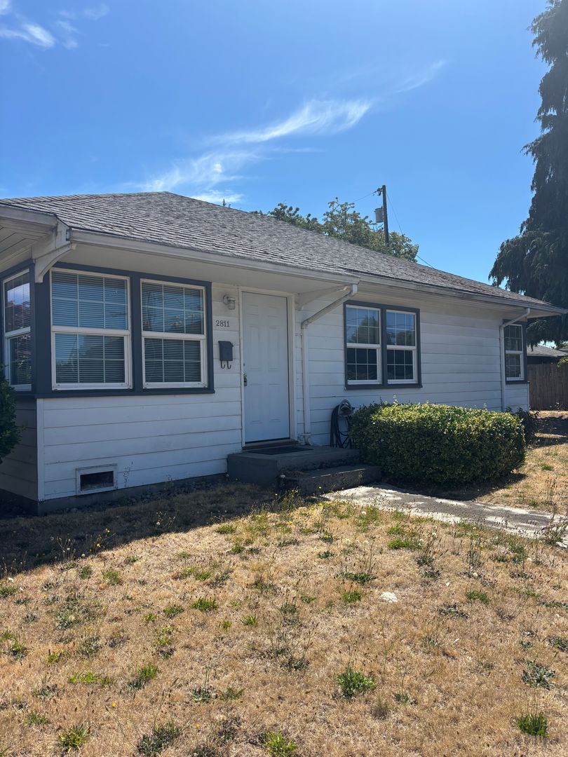 Vancouver House: 2811 Grand Blvd