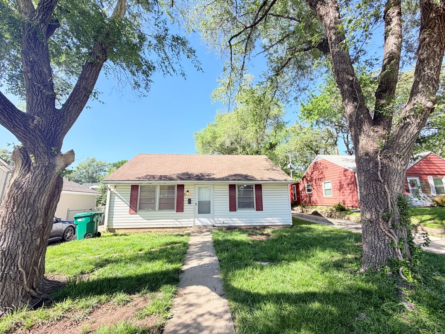 Kansas City House: 4742 Vista Street