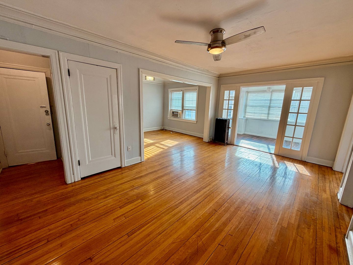 Kansas City Apartment: 127-129 E 46th, 131-133 E 46th , 1019 W 38th Street