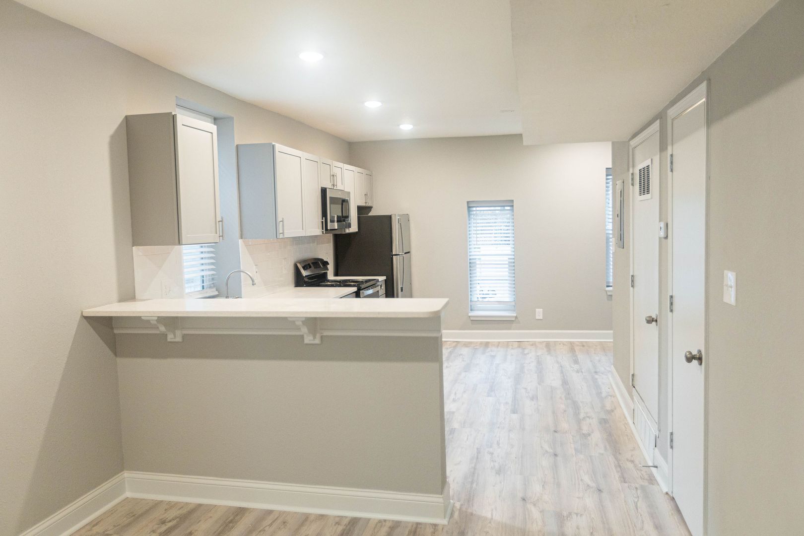 Kansas City Apartment: 1207 E Armour Blvd.