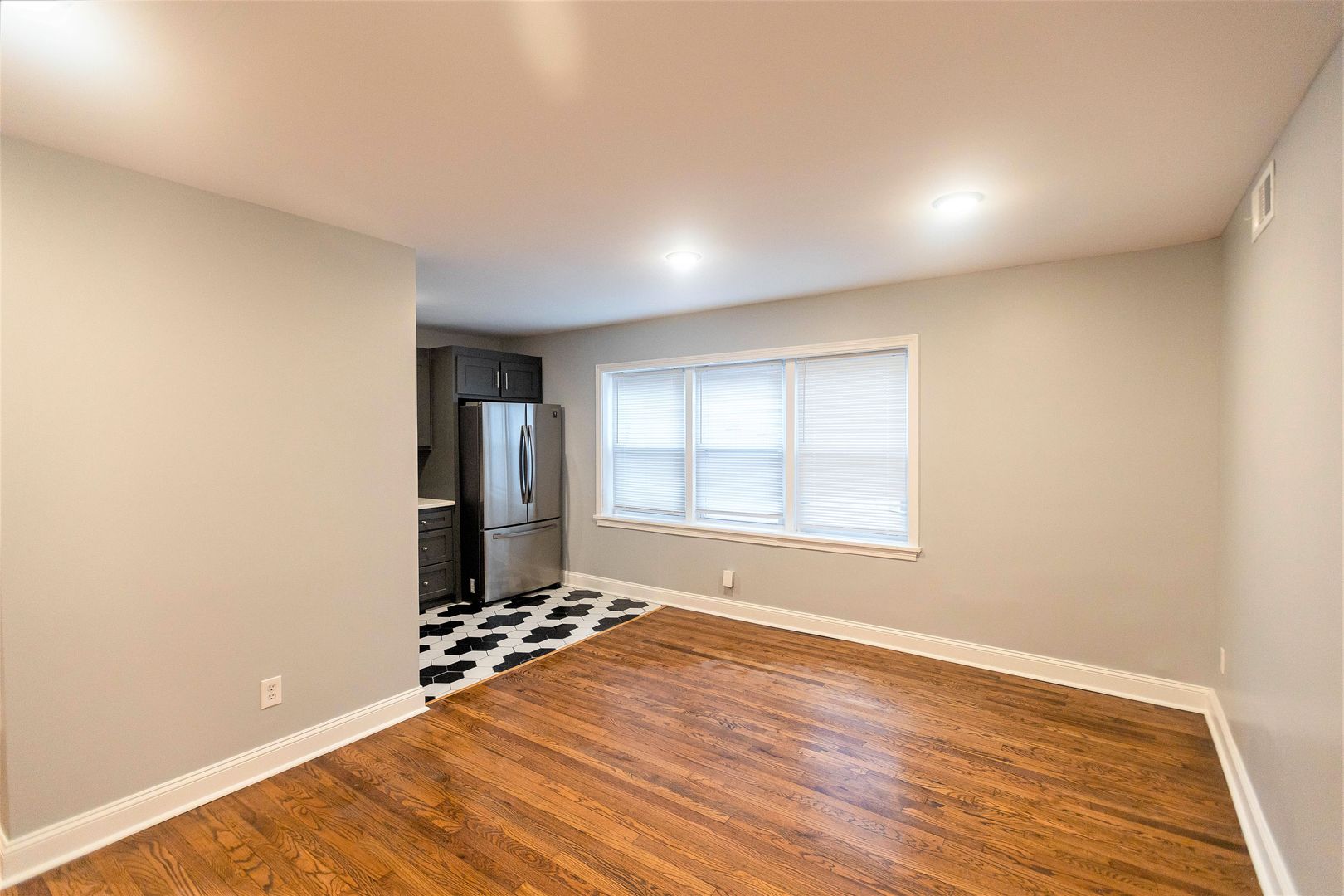 Kansas City Apartment: 3457 Holmes St,