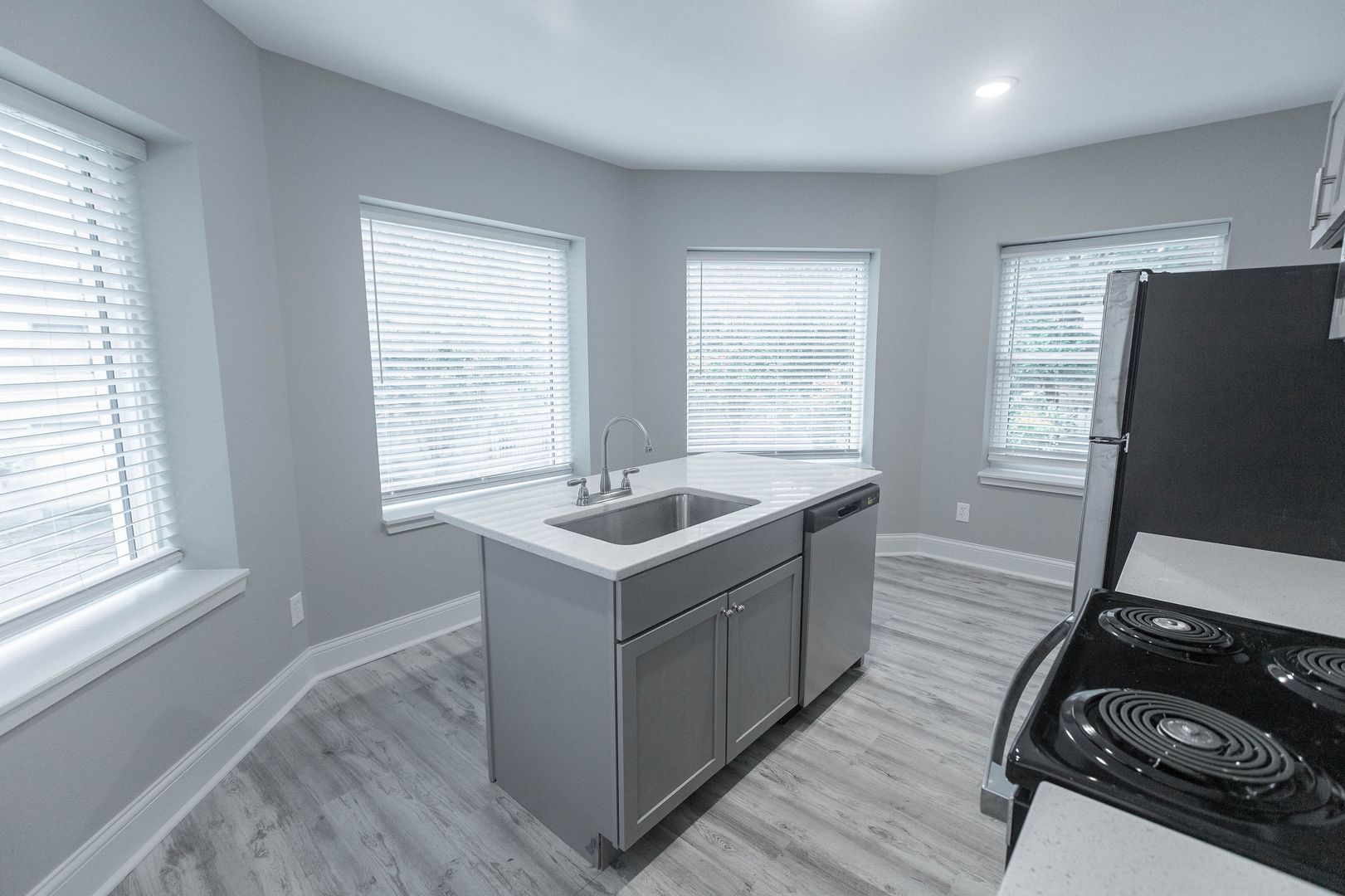 Kansas City Apartment: 1205 E Armour Blvd