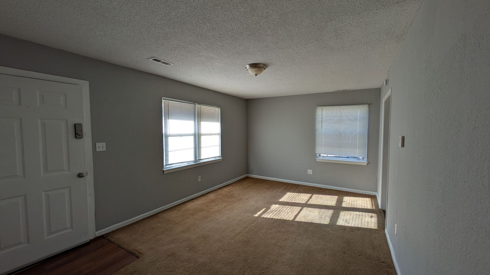 Kansas Ctiy House: 4822 Woodend Avenue