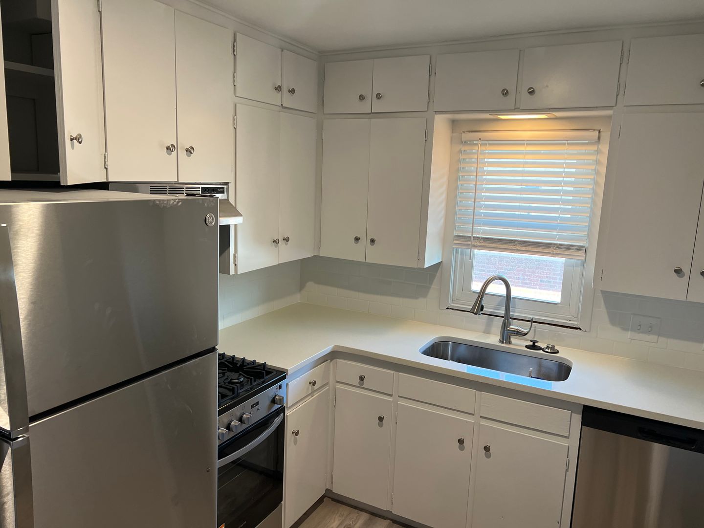 Omaha Apartment: 3569-3571 Davenport St