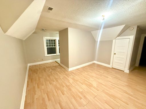 1 Bedroom Apartment in Blackstone area – photo 1