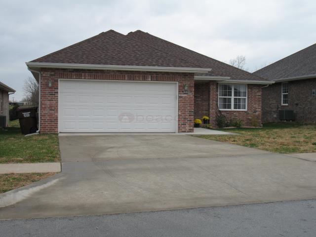 Springfield House: 3439 S Juniper