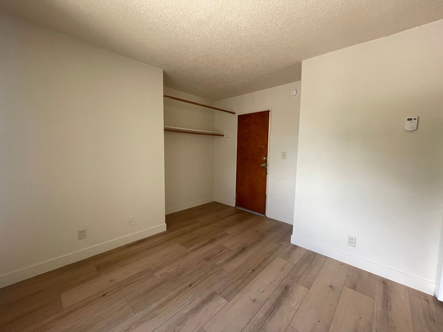 Lompoc Apartment: 135 North B Street