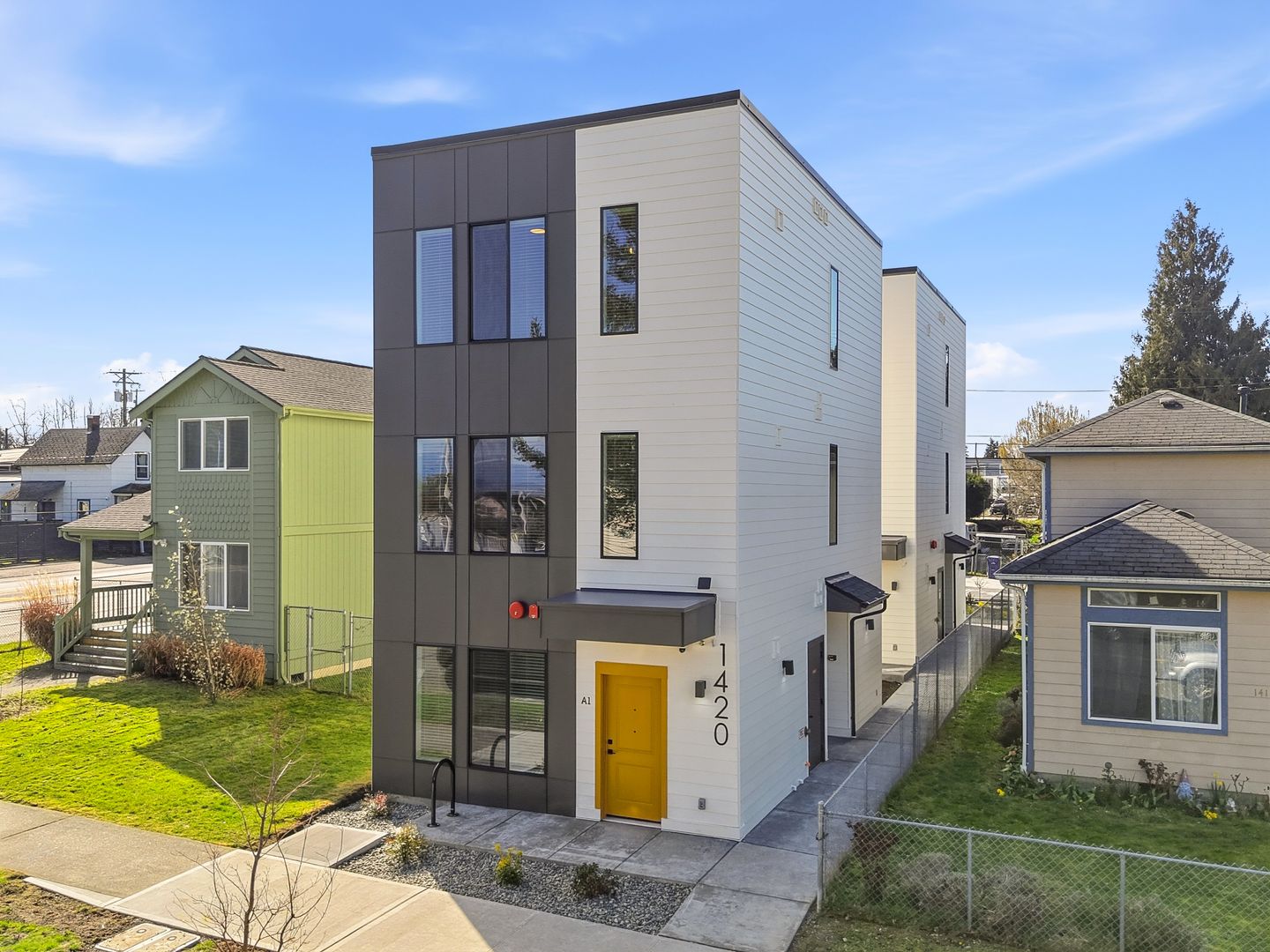 Tacoma Apartment: 1420 S J St