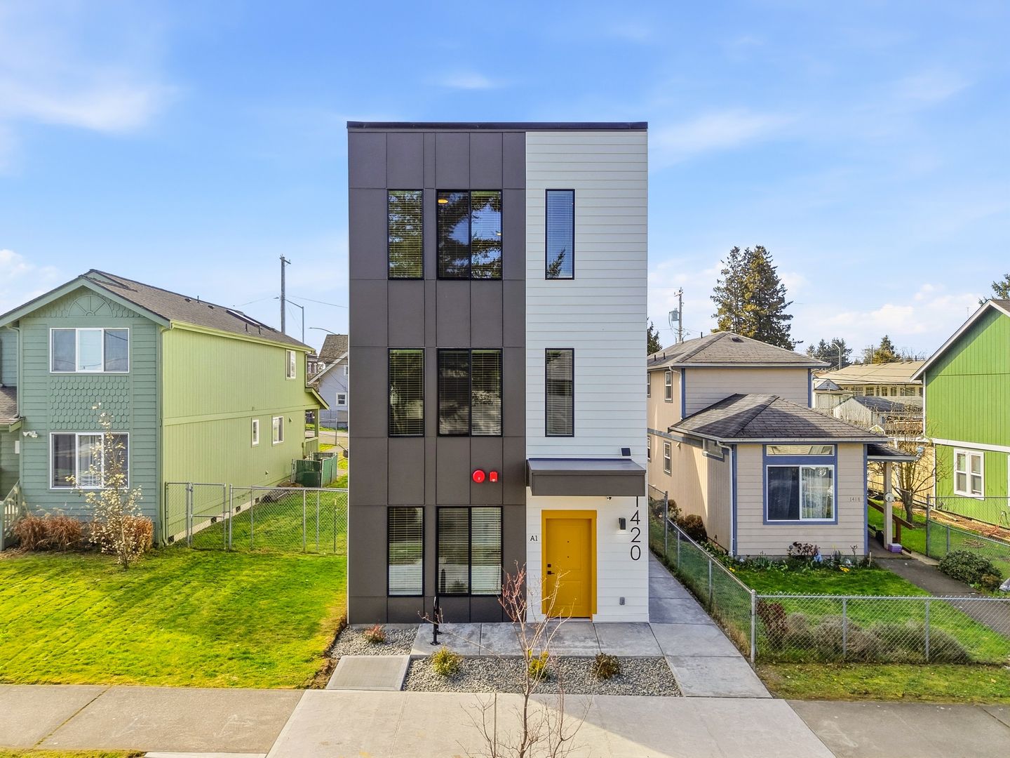 Tacoma Apartment: 1420 S J St