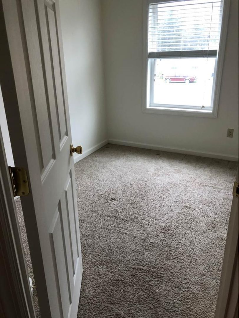 Milesburg Apartment: 101 Tavern Terrace