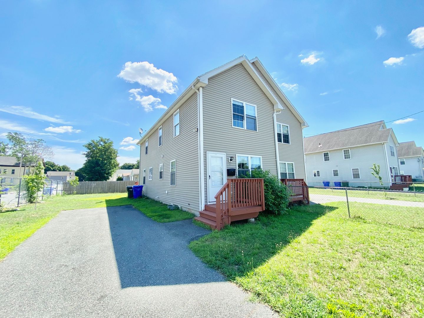 Springfield Apartment: 91-93 Orleans St