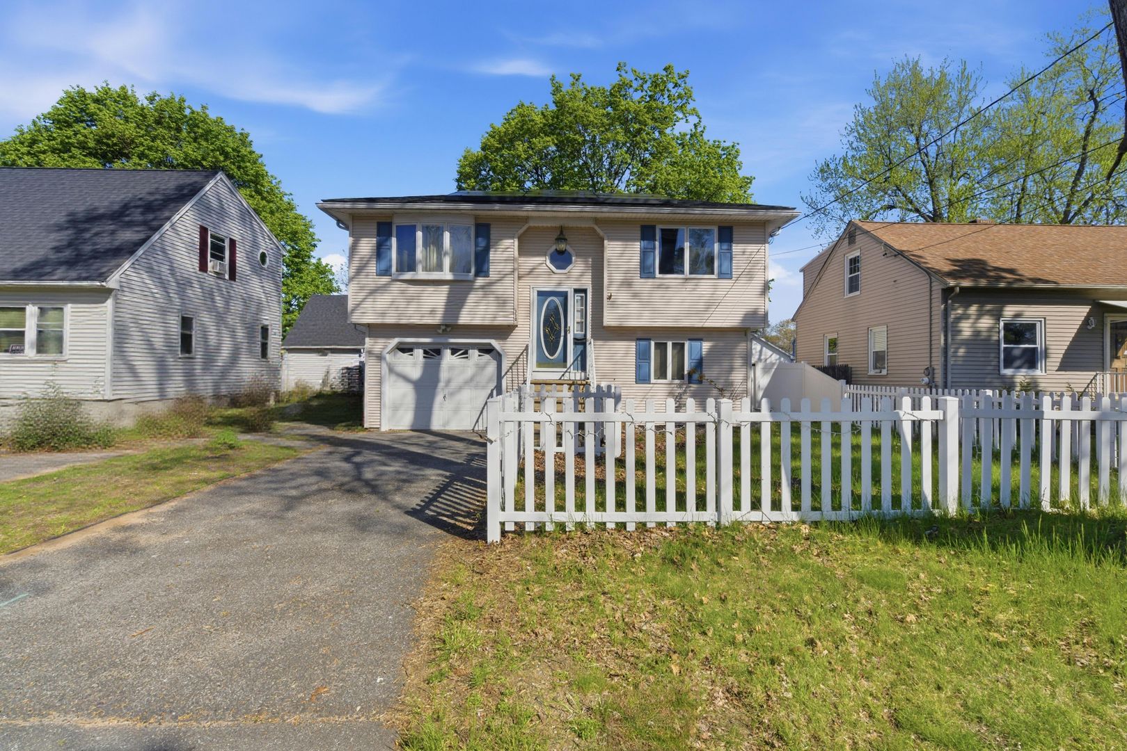 Springfield House: 290 Tremont St