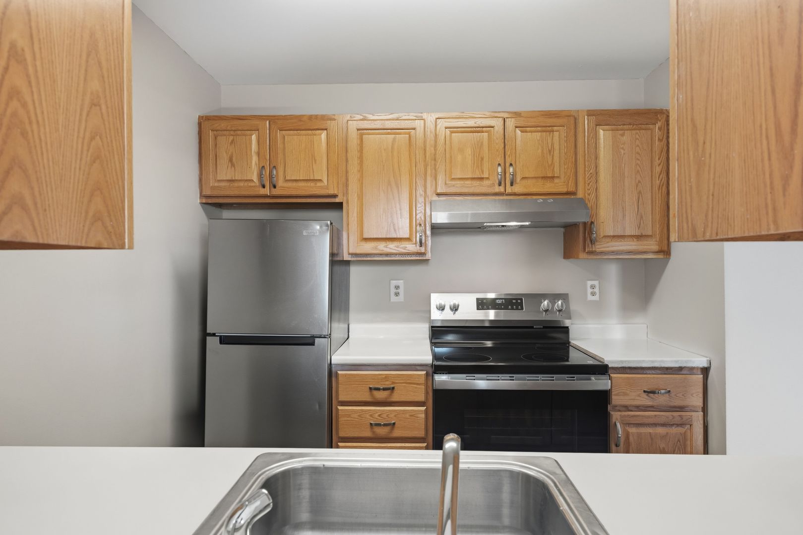 Holyoke Apartment: 164-178 High Street