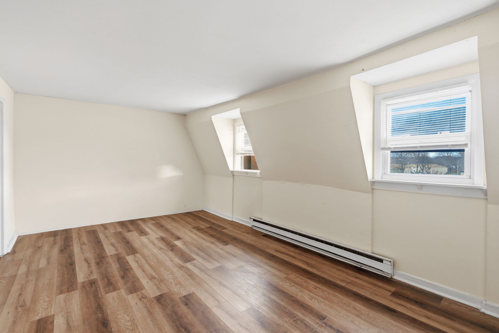 Holyoke Apartment: 184-186 Lyman Street