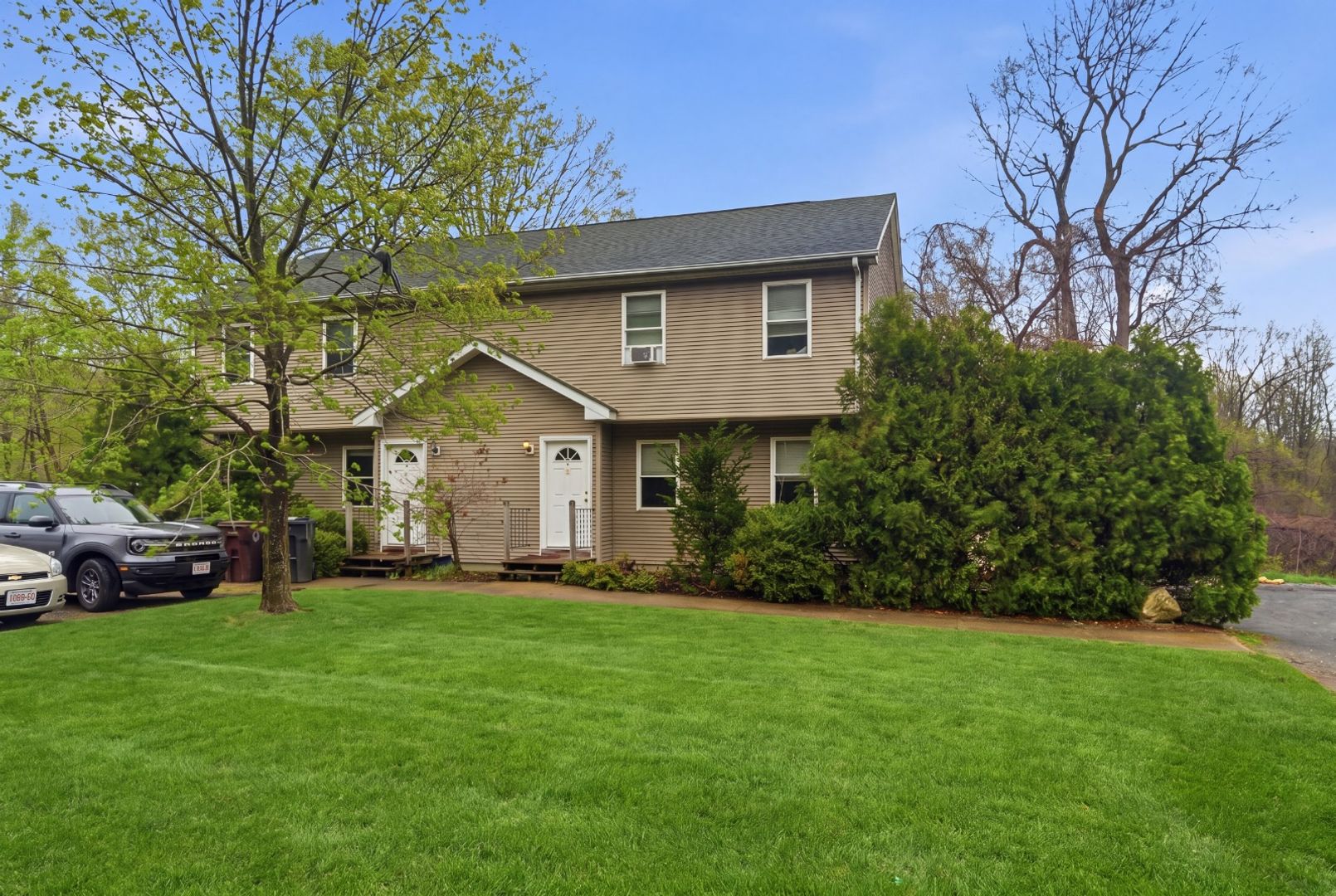 Westfield Apartment: 1181 Russell Rd