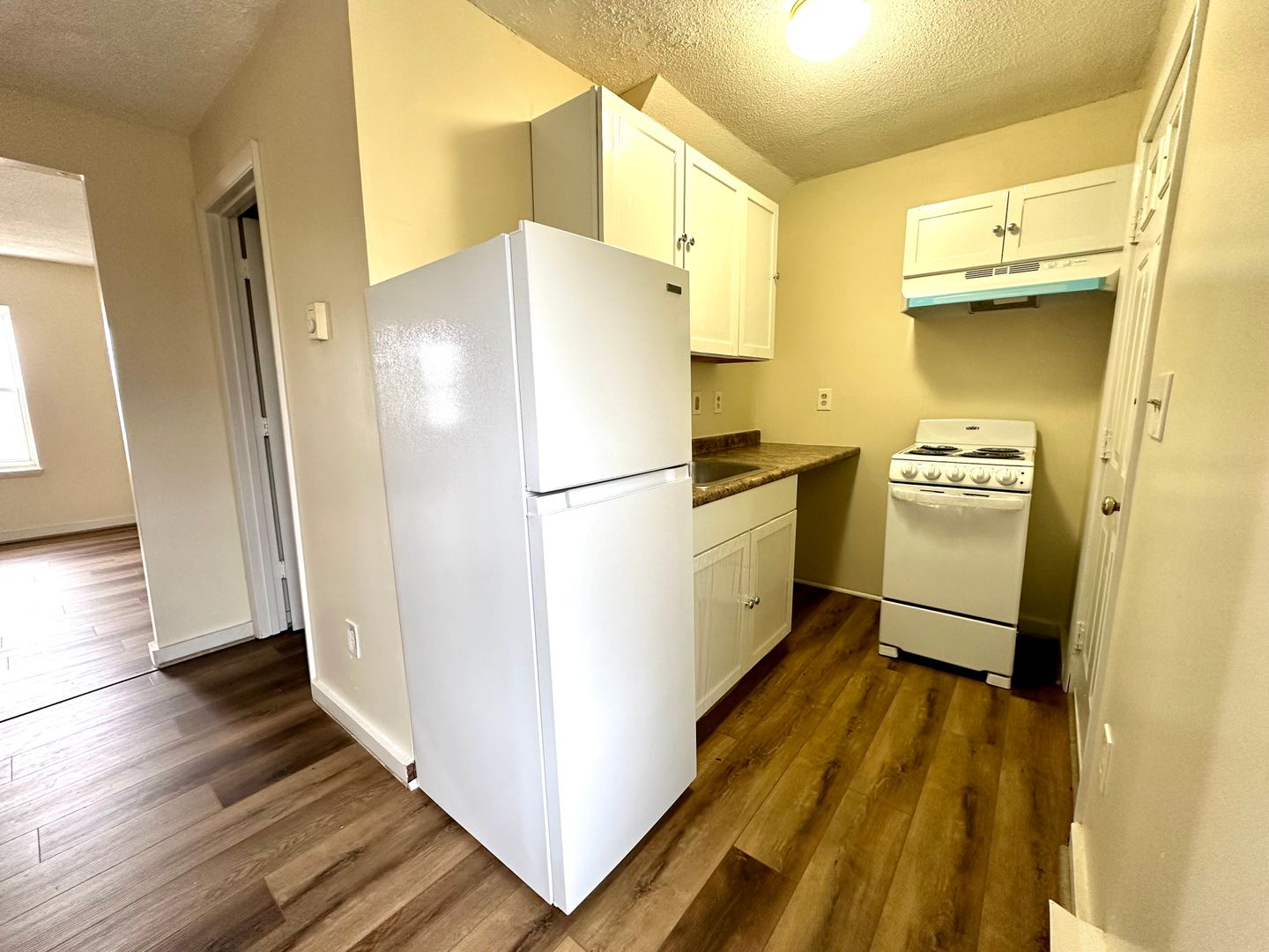 Holyoke Apartment: 184-186 Lyman Street