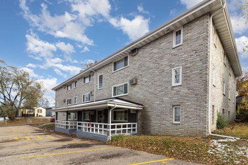 2/1 Apartment in Desirable Columbia Heights