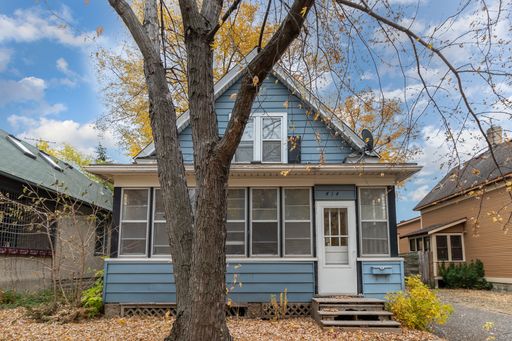 3 BR 1 Bath Home in a Quiet St Paul Neighborhood – photo 1