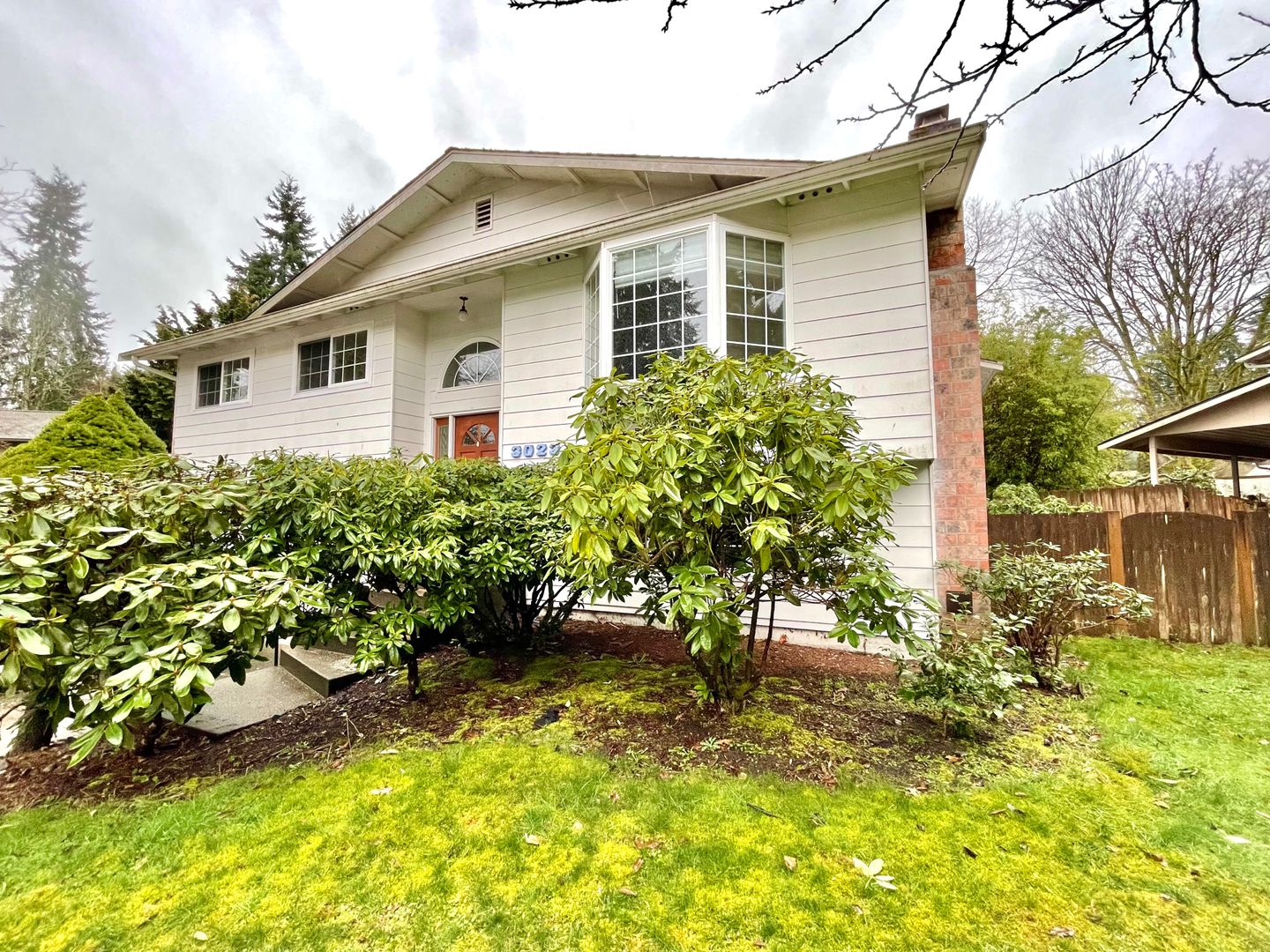 Lake Forest Park House: 3023 NE 192nd St