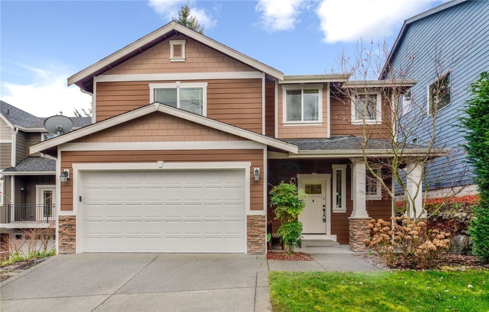 Kenmore House: 5929 NE 199th St