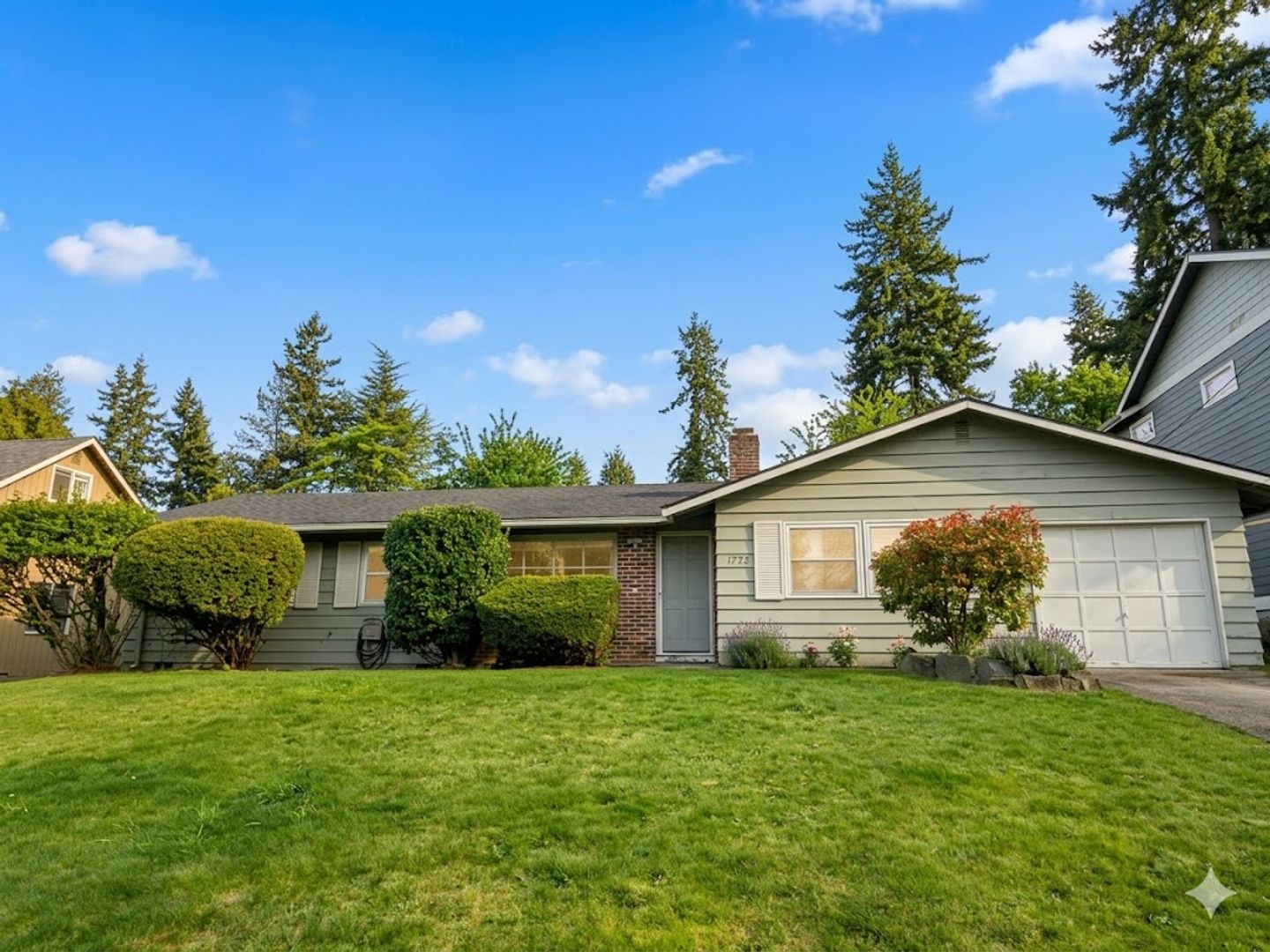 Bellevue House: 1722 147th Ave SE
