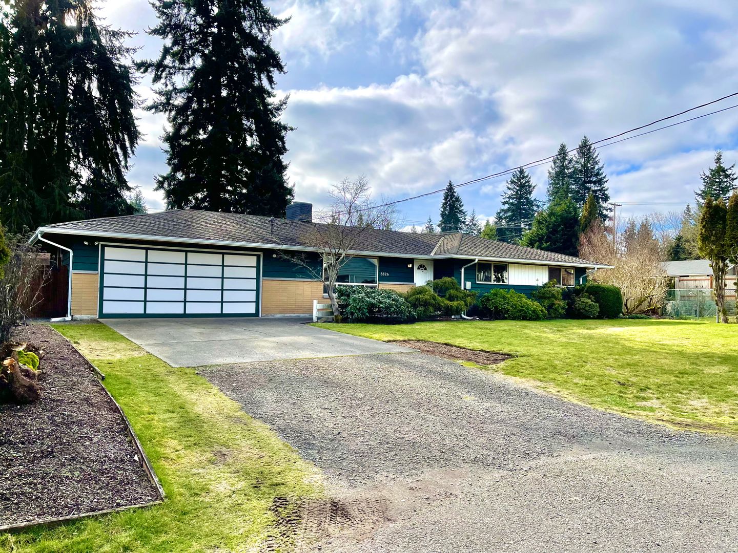 Everett House: 3526 115th St SE