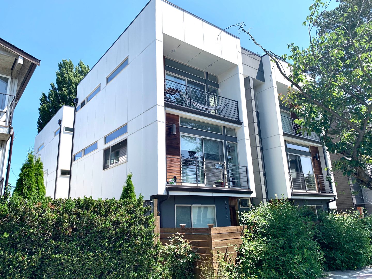 Seattle Townhome: 5810 14th Ave NW Unit B