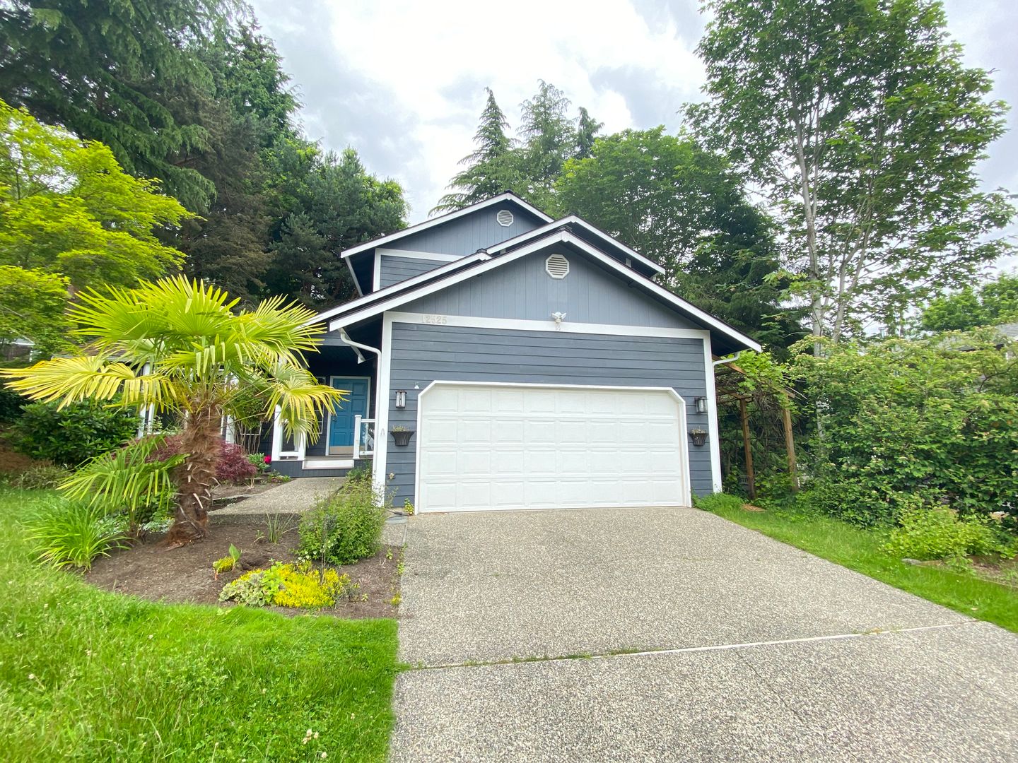 Kirkland House: 12525 93rd Ave NE