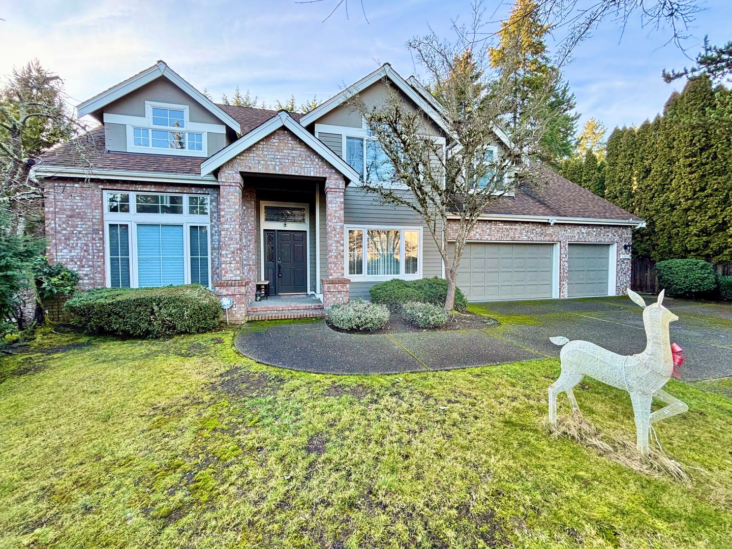 Bellevue House: 13211 NE 10th Place