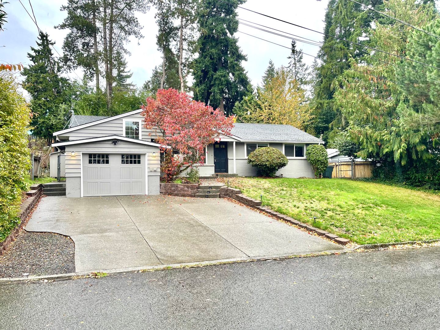 Bellevue House: 912 165th Avenue SE