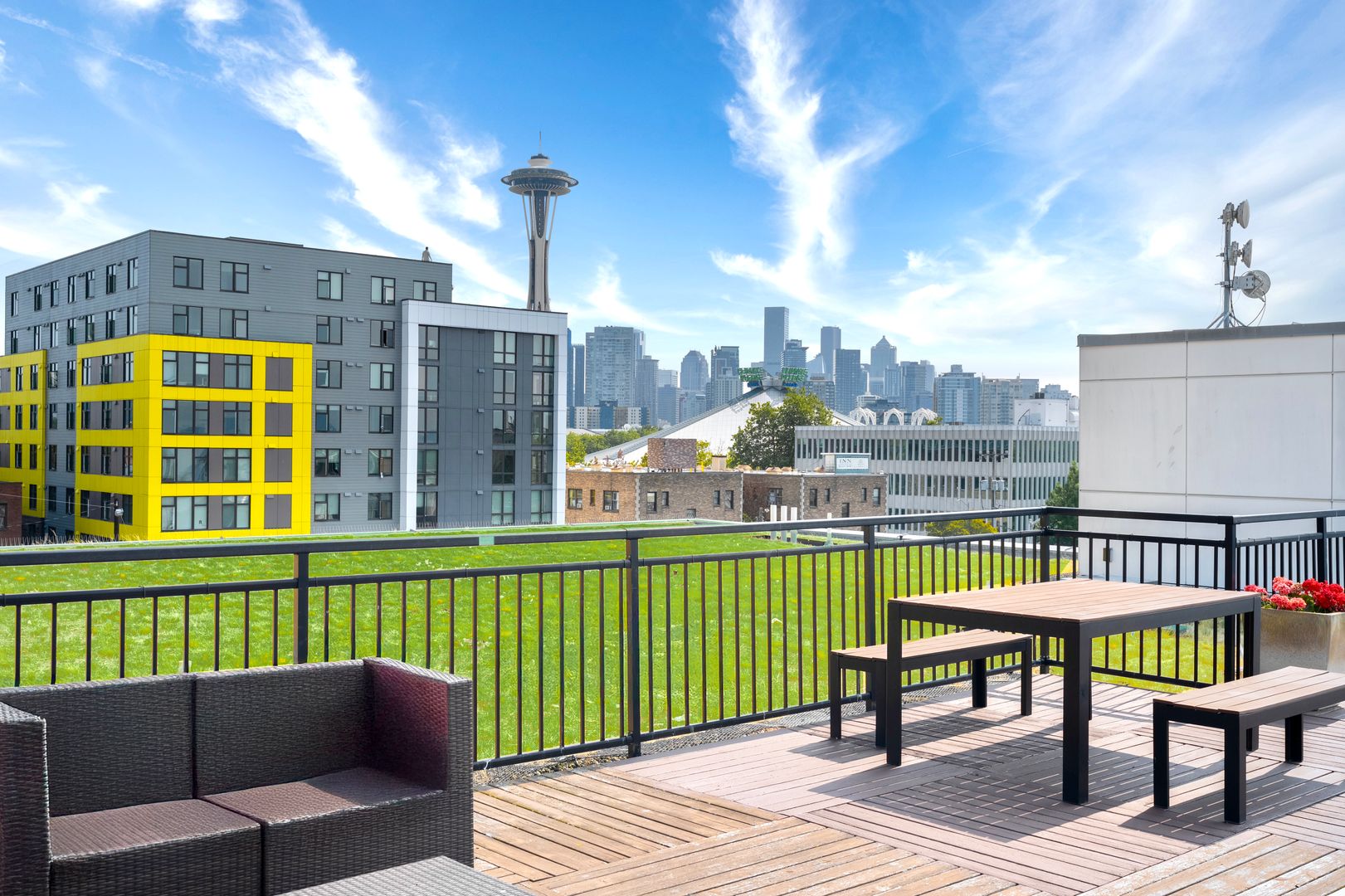 Seattle Apartment: 11 West Mercer Street