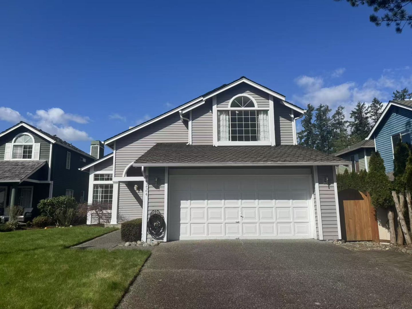 Issaquah House: 24224 SE 40th Pl