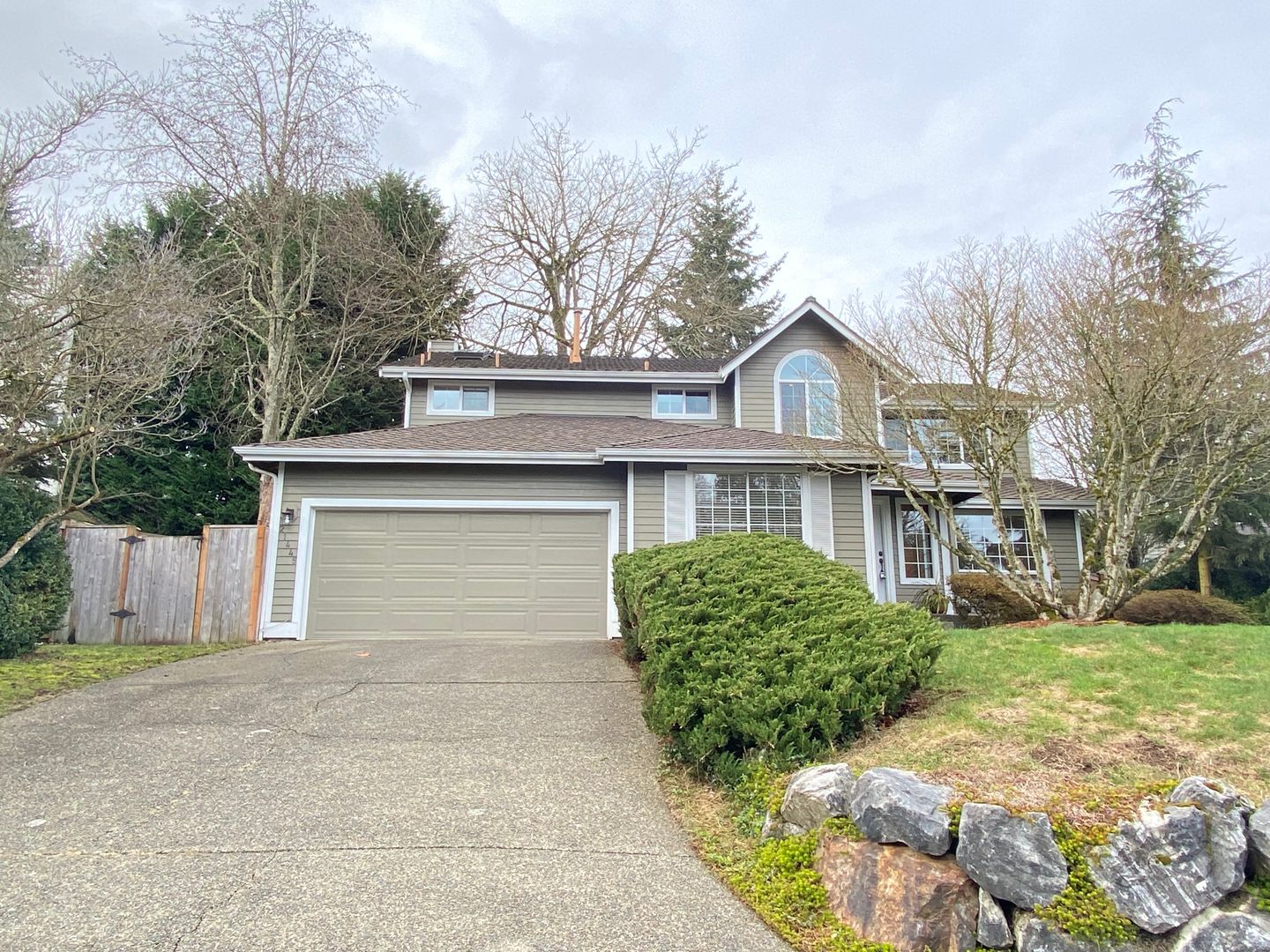 Kent House: 21445 130th Ave SE