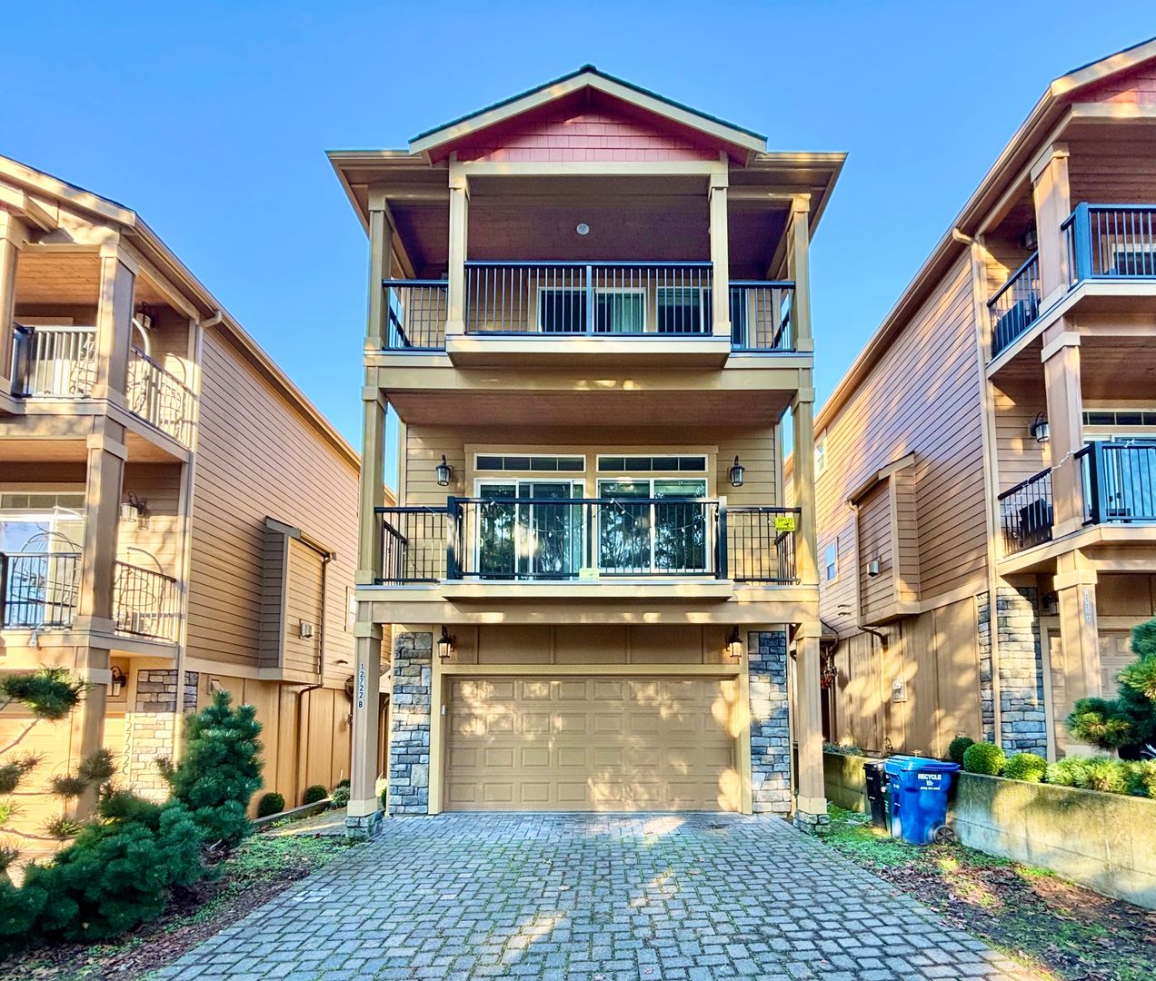 Seattle House: 12722 35th Ave NE #B