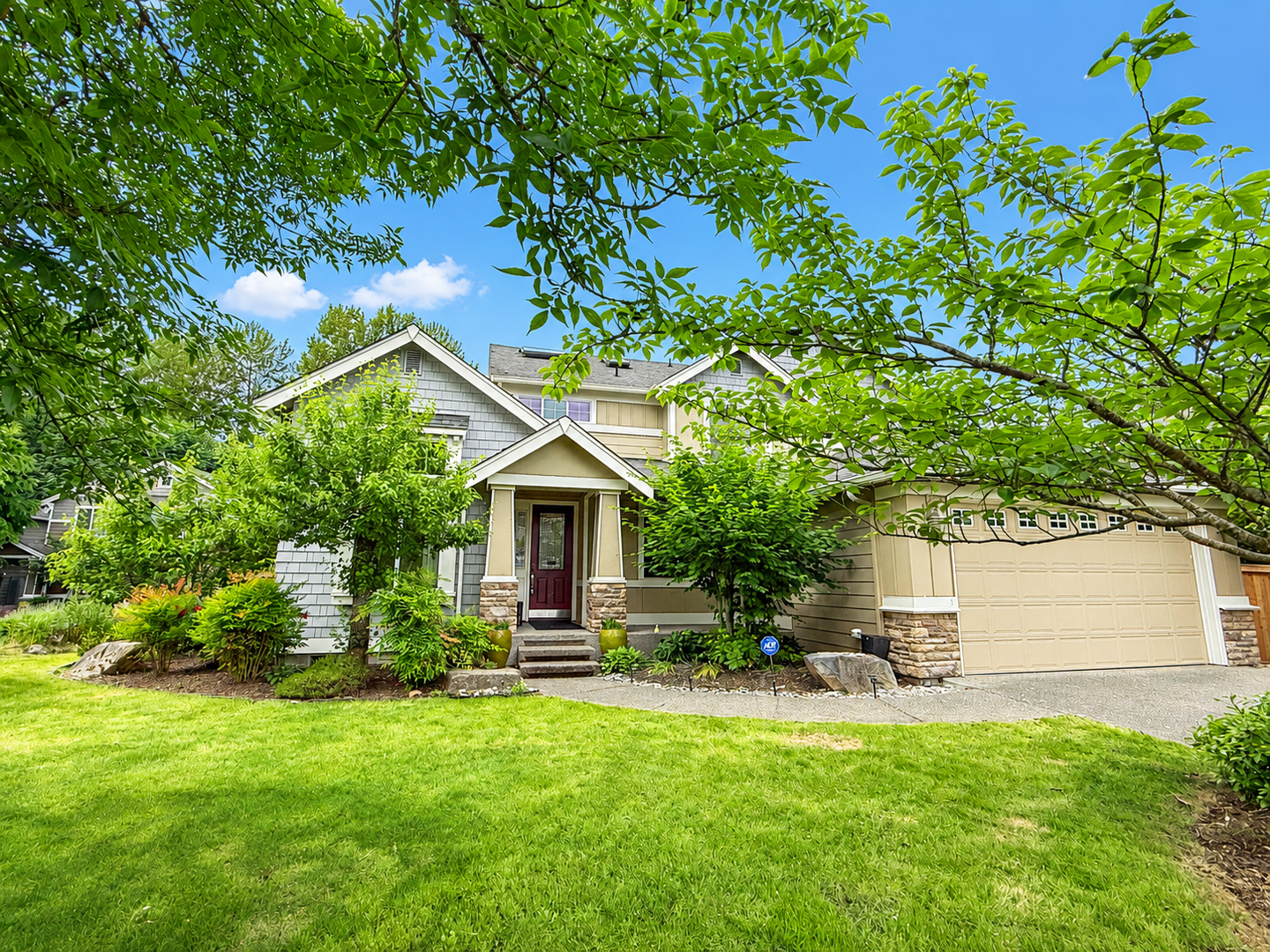 Kenmore House: 14715 77th Place NE