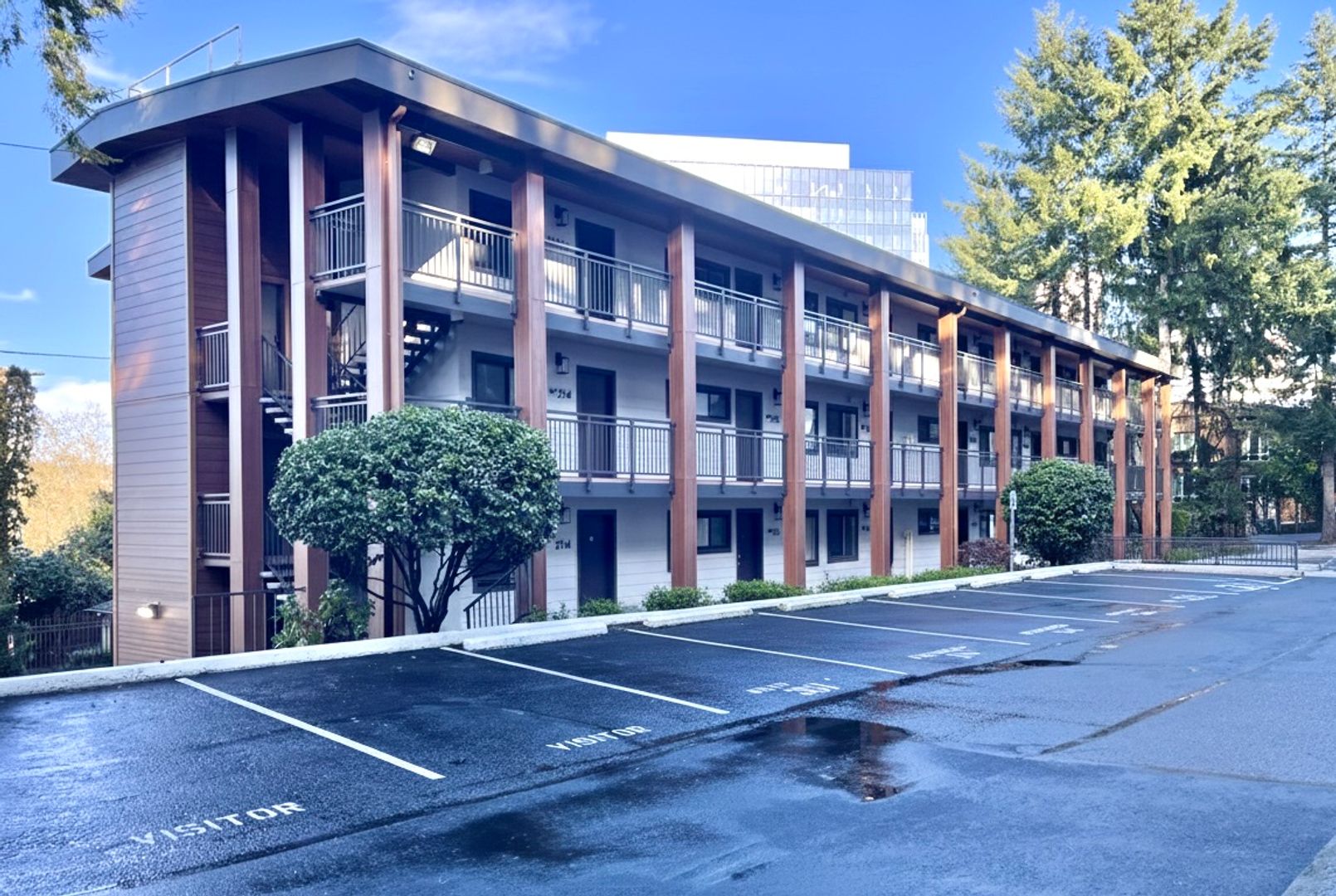 Bellevue Condo: 130 105th Ave SE Unit #116