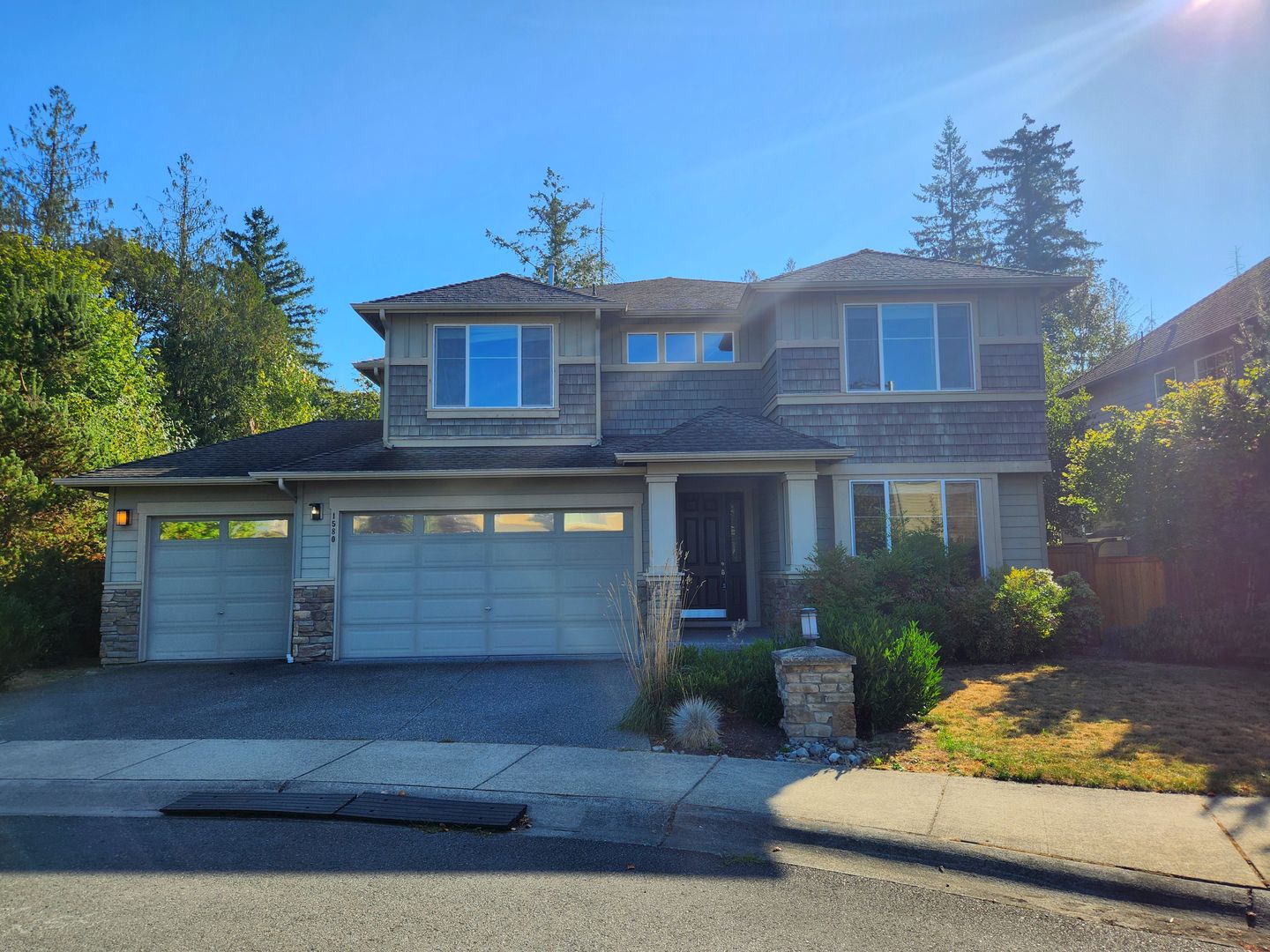 Sammamish House: 1580 237th CT NE