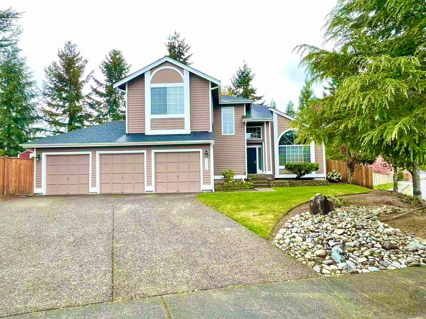 Maple Valley House: 21219 SE 278th Way