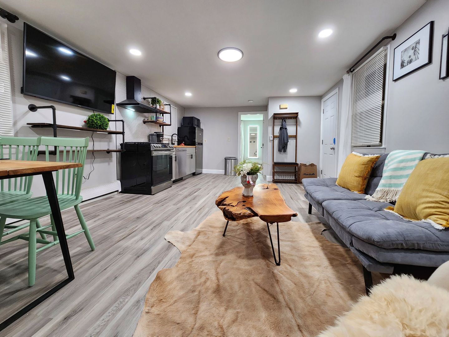 Revere Apartment: 46 Flint St.