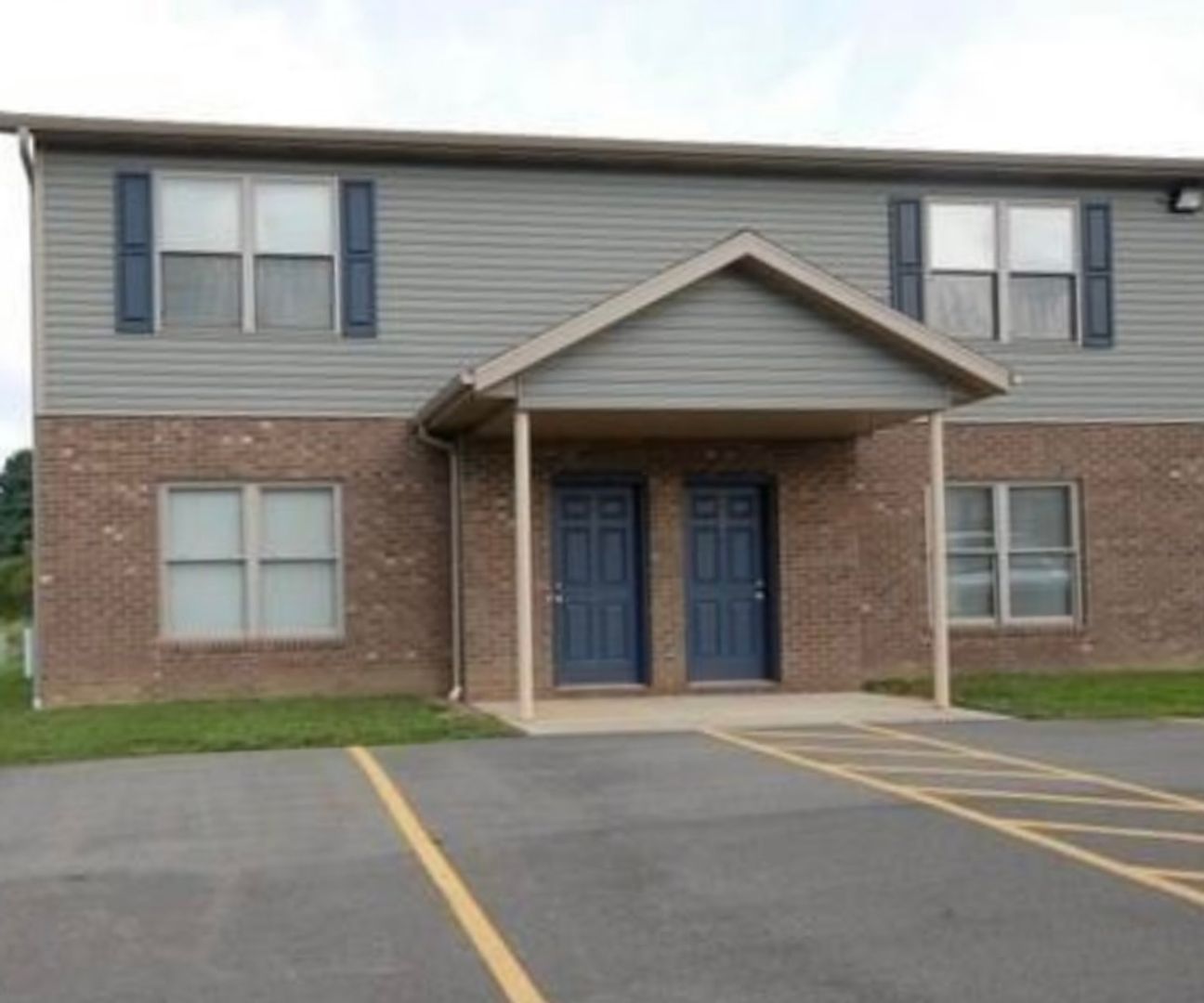 Lemont Furnace Apartment: 1013-1016 Residence Dr