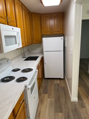 Lease Take-over!